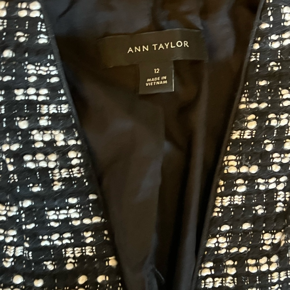 Ann Taylor Single Button Collarless tweed blazer Size 12 - Picture 5 of 7
